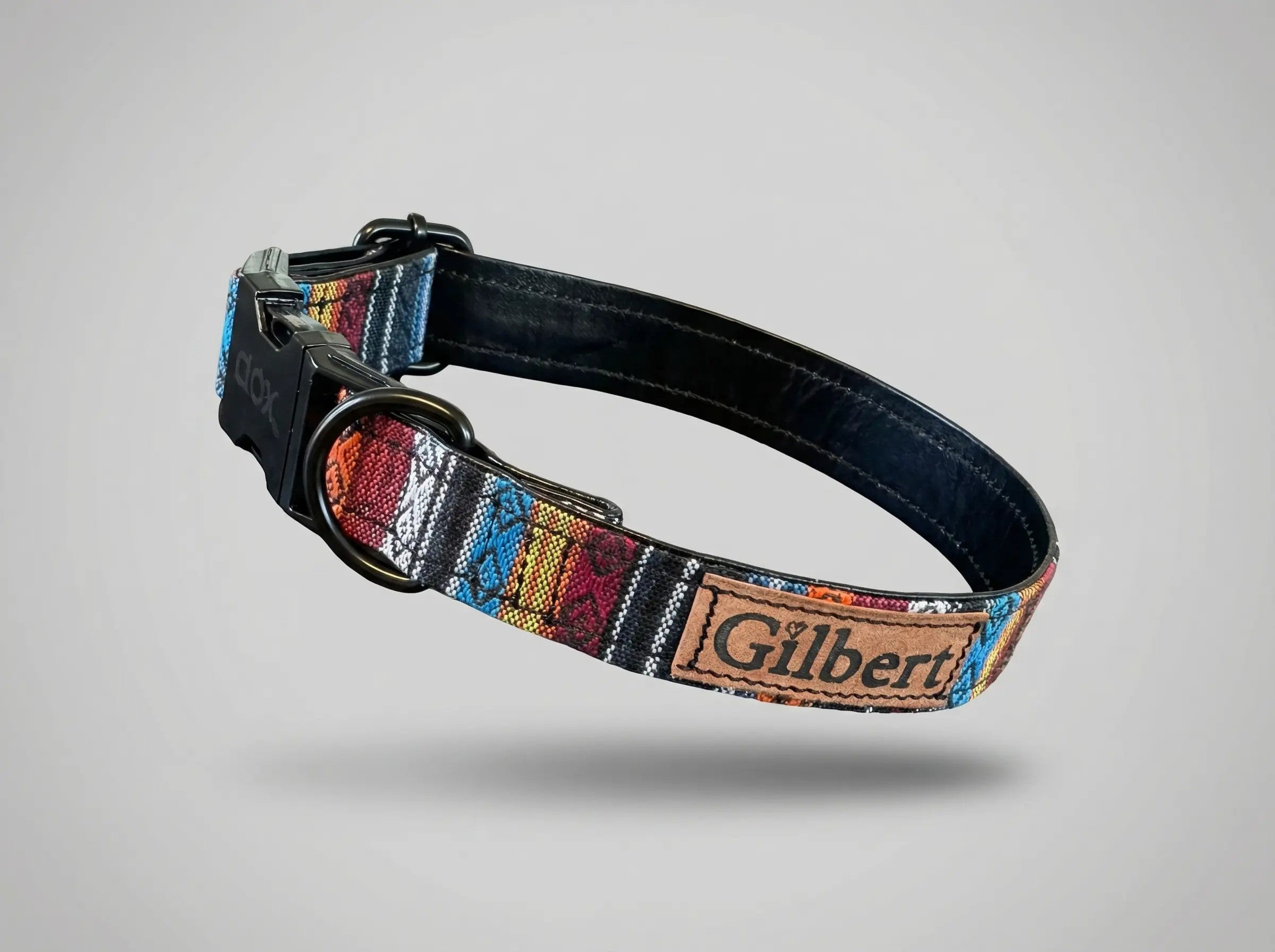 Personalisiertes Ethno-Hundehalsband | Handgefertigt & Wetterfest