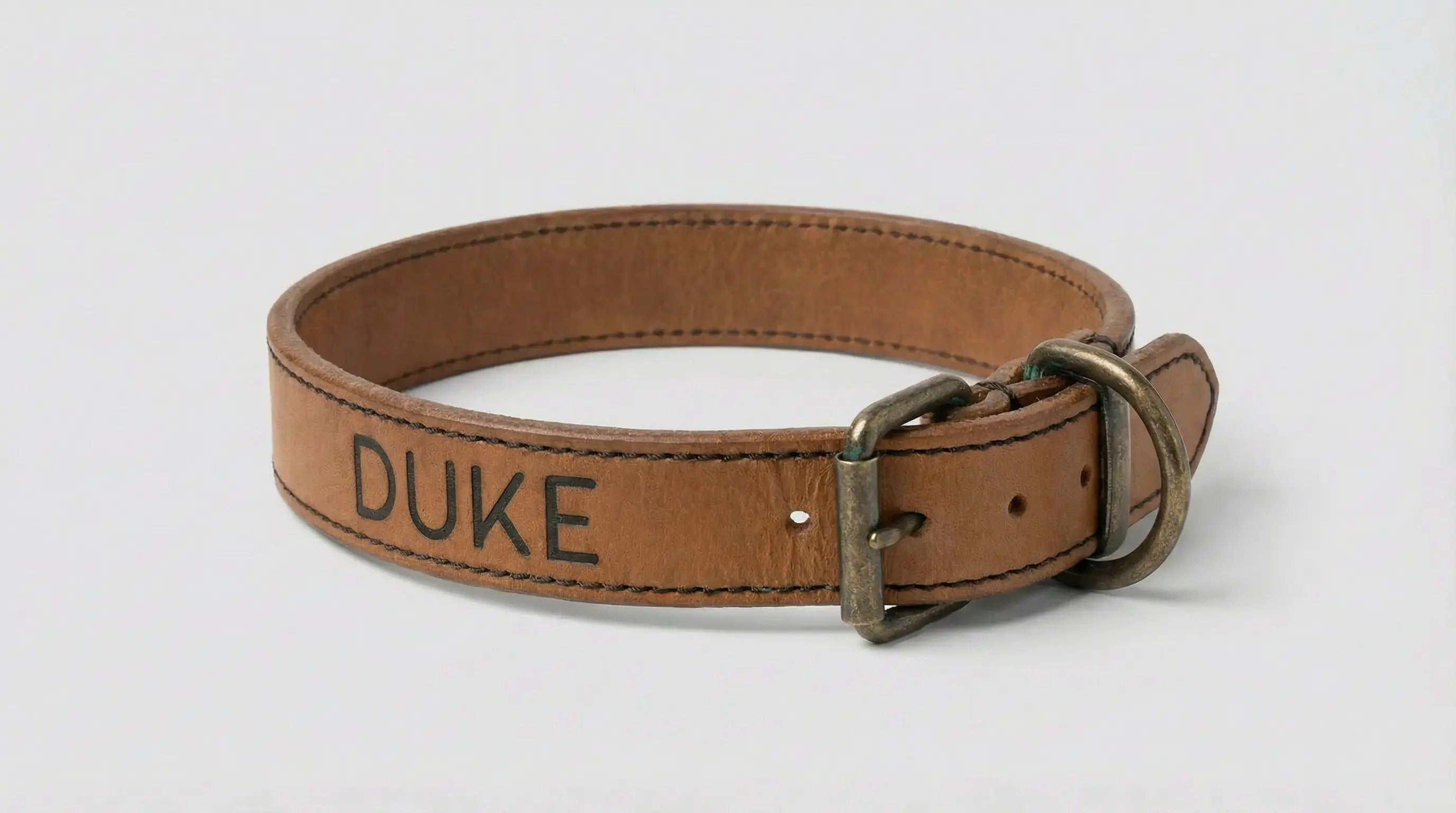 Personalisiertes Leder-Hundehalsband | Handgefertigt & Wetterfest | Echtes Leder | geröstetes Hellbraun